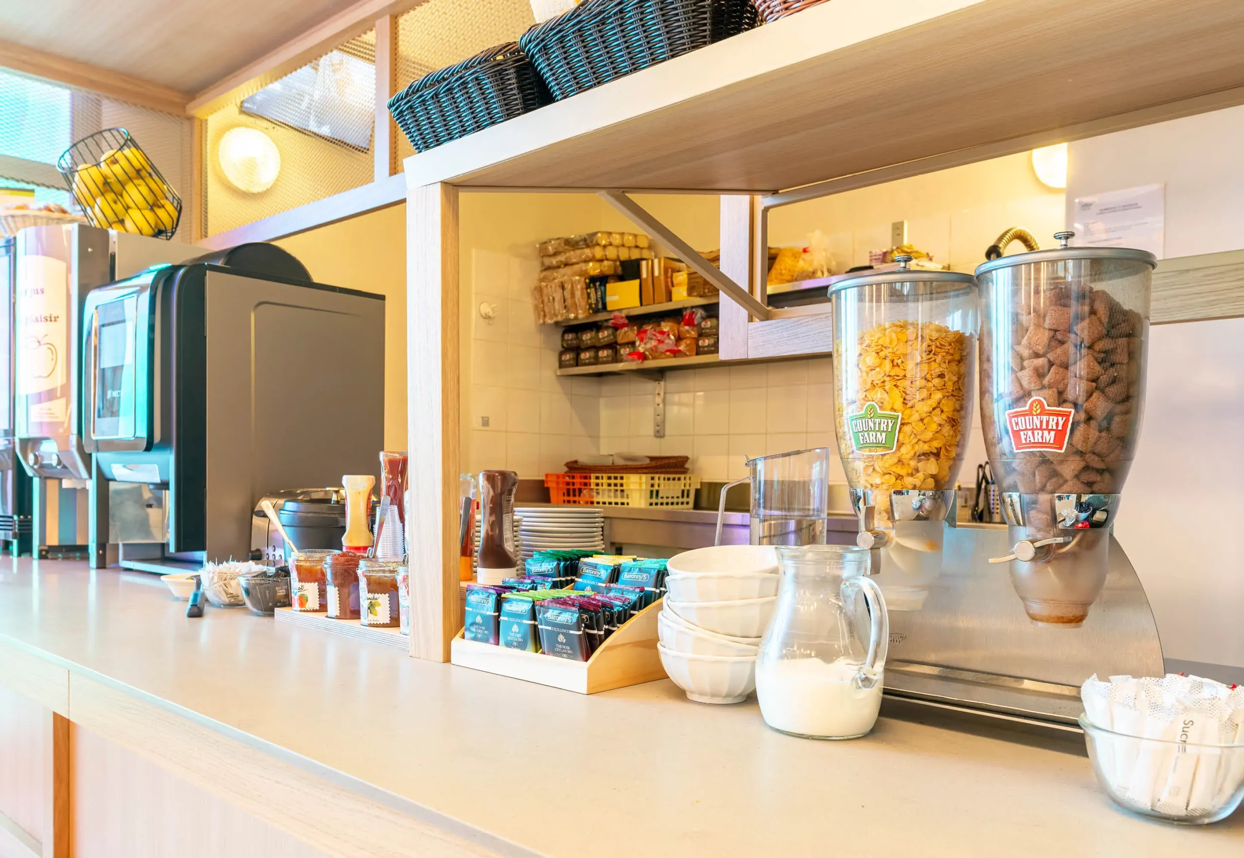 Hotel nantes centre 4304 breakfast buffet 2.591a04c3